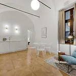 Palace Ξενοδοχείο με διαμερίσματα 4*