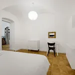 Palace Ξενοδοχείο με διαμερίσματα 4*