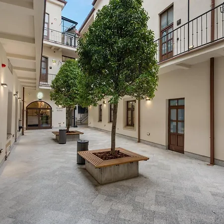 Palace Aparthotel *