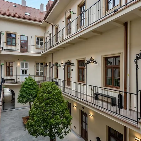 Palace Ξενοδοχείο με διαμερίσματα