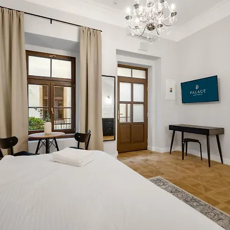 Aparthotel Palace *