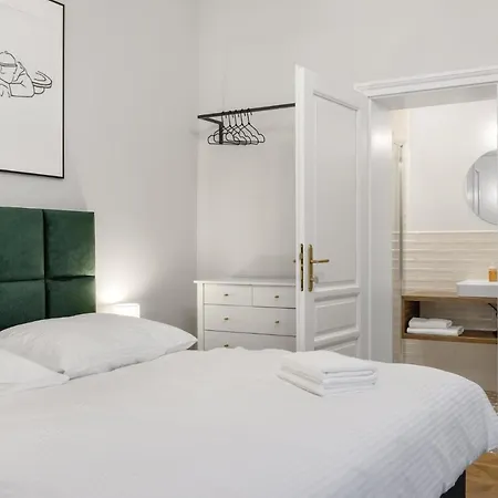 Palace 4* Bratislava