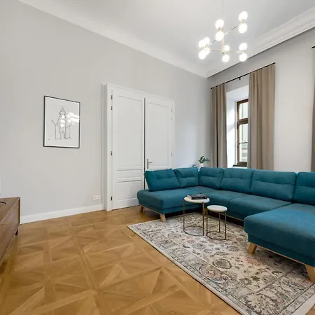 Palace Aparthotel