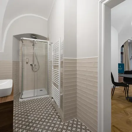 מלון דירות Palace ברטיסלאבה