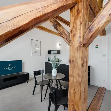 מלון דירות Palace