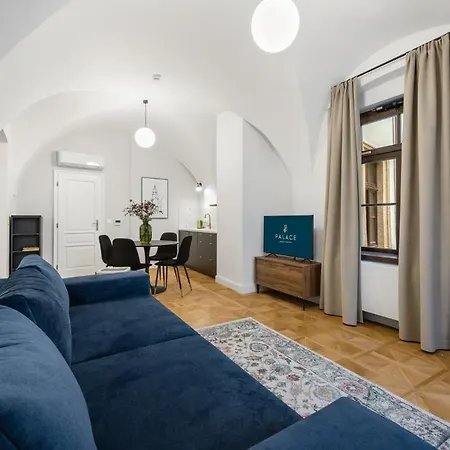 Palace Aparthotel *