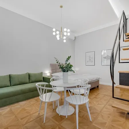 מלון דירות Palace