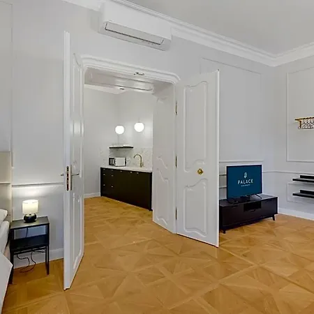 Ξενοδοχείο με διαμερίσματα Palace Μπρατισλάβα