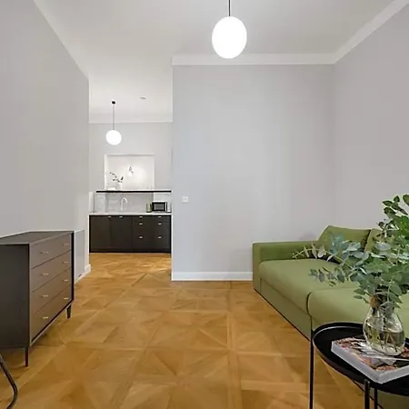 Palace 4* Bratislava