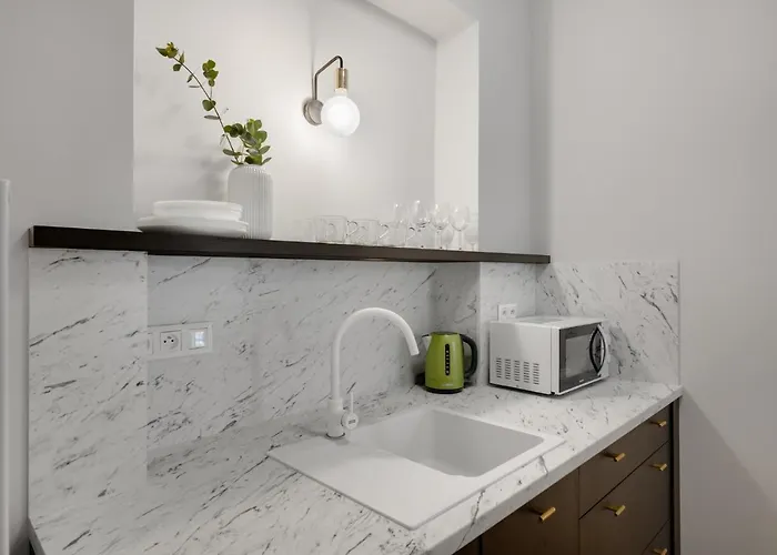 Palace Aparthotel 4*